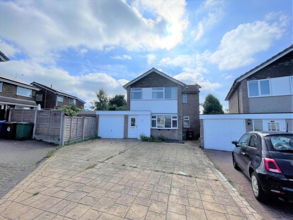 Brampton Drive, Heath Hayes, WS12 4 bed detached house £285,000