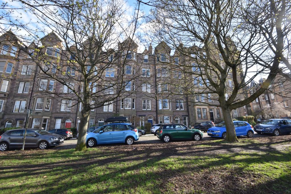 Warrender Park Terrace, Flat 4, Marchmont, Edinburgh, EH9 1EB 2 bed