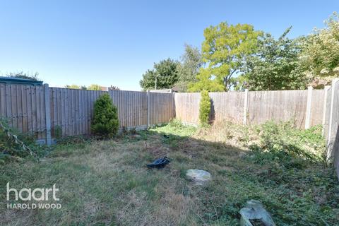 20 Jacobs Avenue, Harold Wood, Romford, RM3 0WR