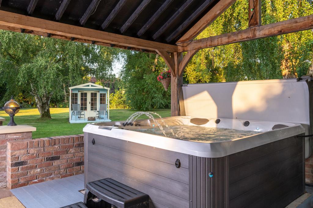 Hot tub, Escott House