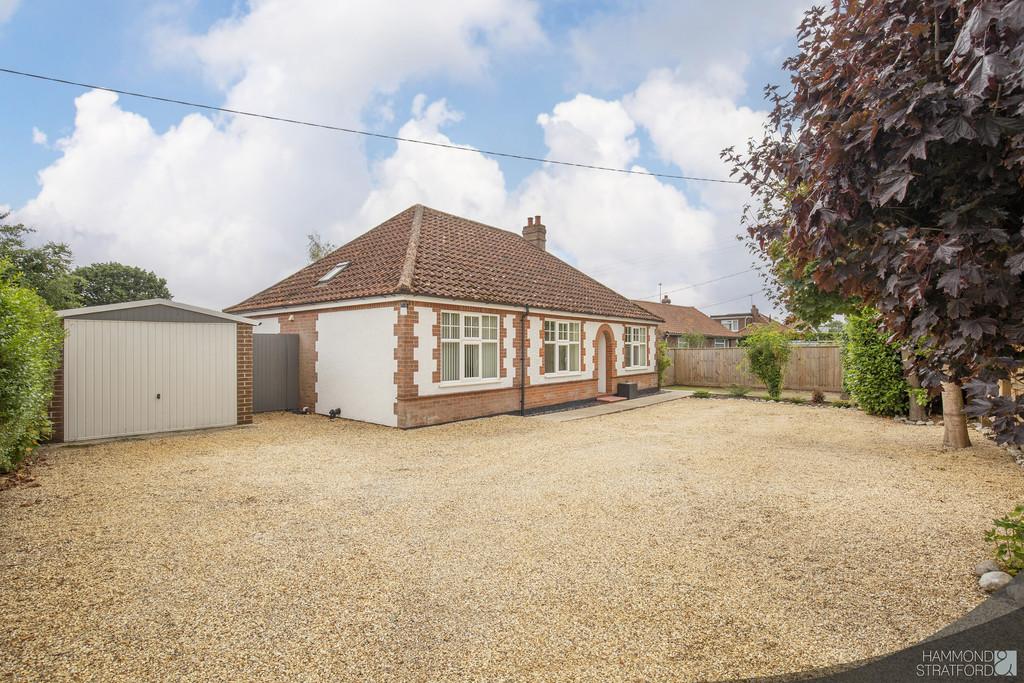 Mill Road, Hethersett 4 bed detached bungalow £475,000