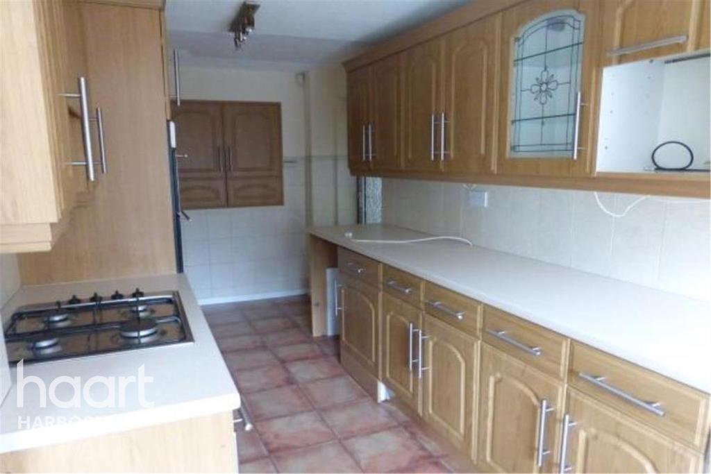 Lismore Drive, Harborne 3 bed semidetached house £1,200 pcm (£277 pw)