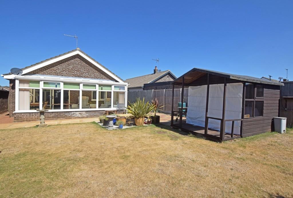 3 bed detached bungalow for sale £350,000