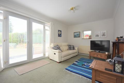 2 bedroom detached bungalow for sale - 24 Longmeadow Drive, Dinas Powys, Vale of Glamorgan