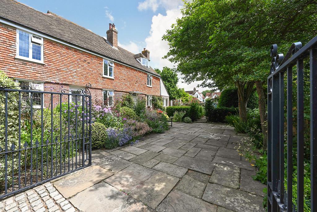 Rectory Lane, Winchelsea, East Sussex TN36 4EY 4 bed house for sale £