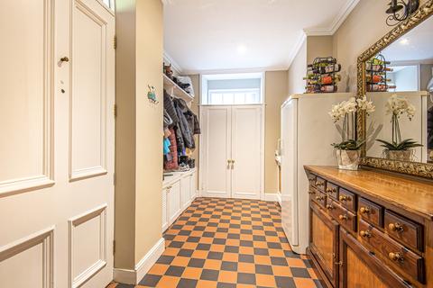 Warren Lodge Beech Drive, Kingswood, Tadworth, KT20 6PJ