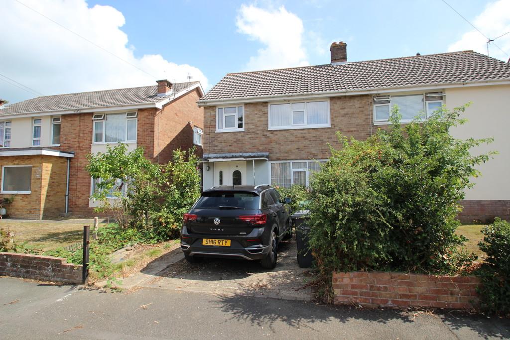 Arundel Close, Ryde 3 bed semidetached house £225,000