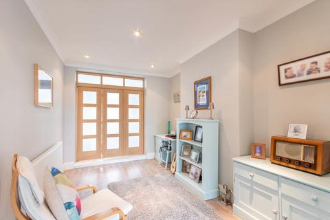 28 Cockshutt Road, Sheffield, S8 7DX