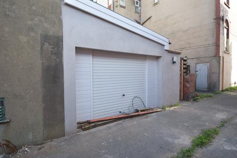 Garage to rent, Holmfield Road, Blackpool