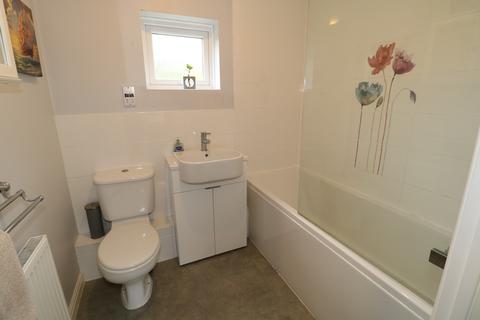 21 Harbourne Close, Kenilworth, CV8 2ST