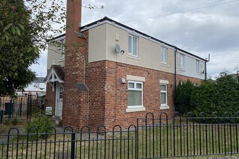 2 bedroom semi-detached house to rent, Cuthbert Avenue, Gilesgate, Durham