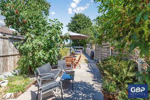 45 Albert Road, Romford, RM1 2PS