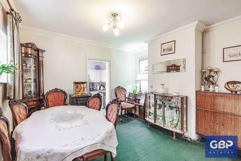 45 Albert Road, Romford, RM1 2PS