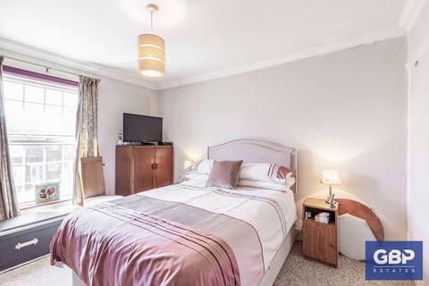 45 Albert Road, Romford, RM1 2PS