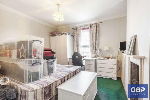 45 Albert Road, Romford, RM1 2PS