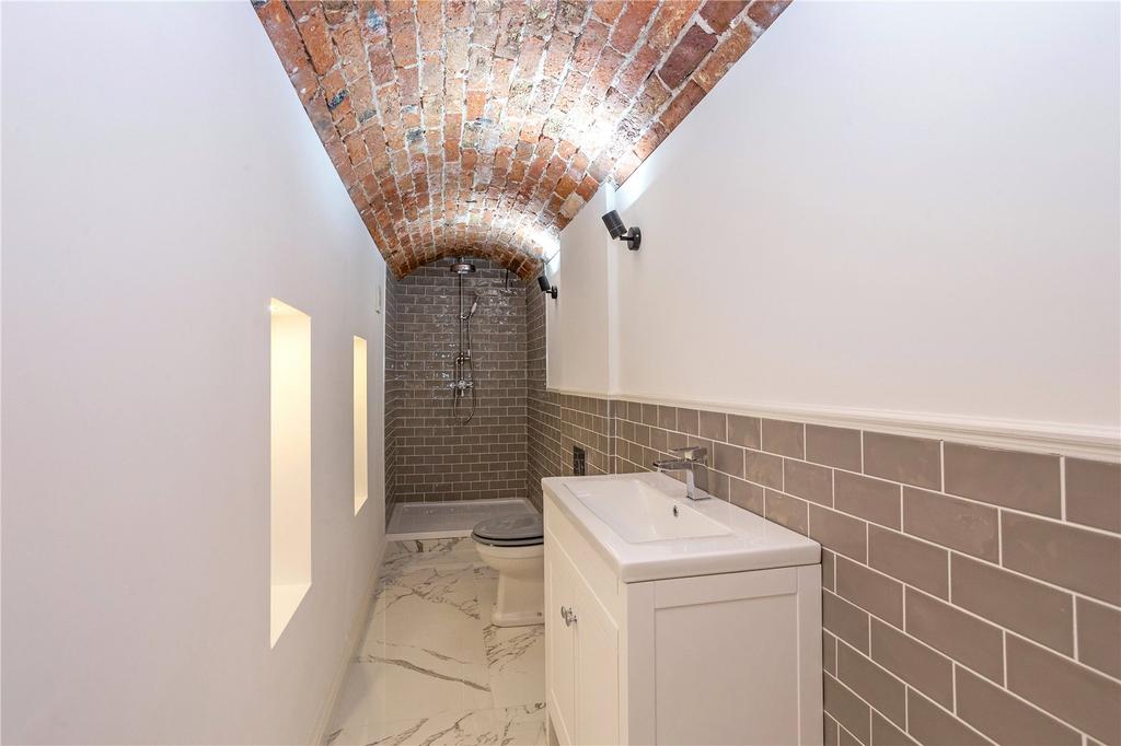 Ensuite Shower Room