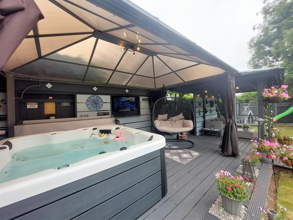 Racecourse Road, East Ayton 3 bed detached house £365,000
