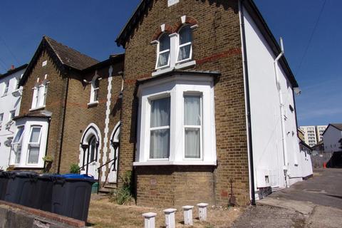 Flat 3, 65 Albert Road, London, SE25 4JD