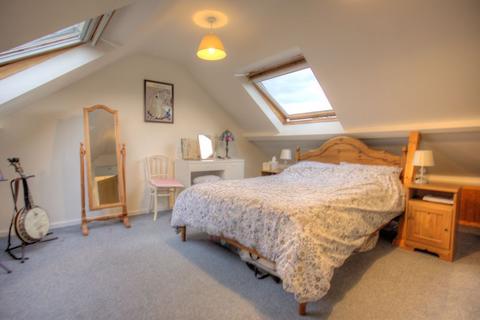 1 Barcroft Crescent, Wrantage, Taunton, TA3 6DD