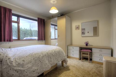 1 Barcroft Crescent, Wrantage, Taunton, TA3 6DD