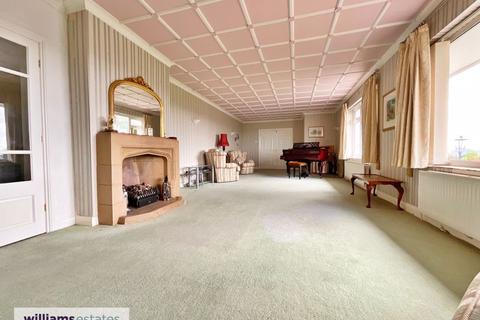 4 bedroom detached house for sale - Llanbedr Dyffryn Clwyd, Ruthin