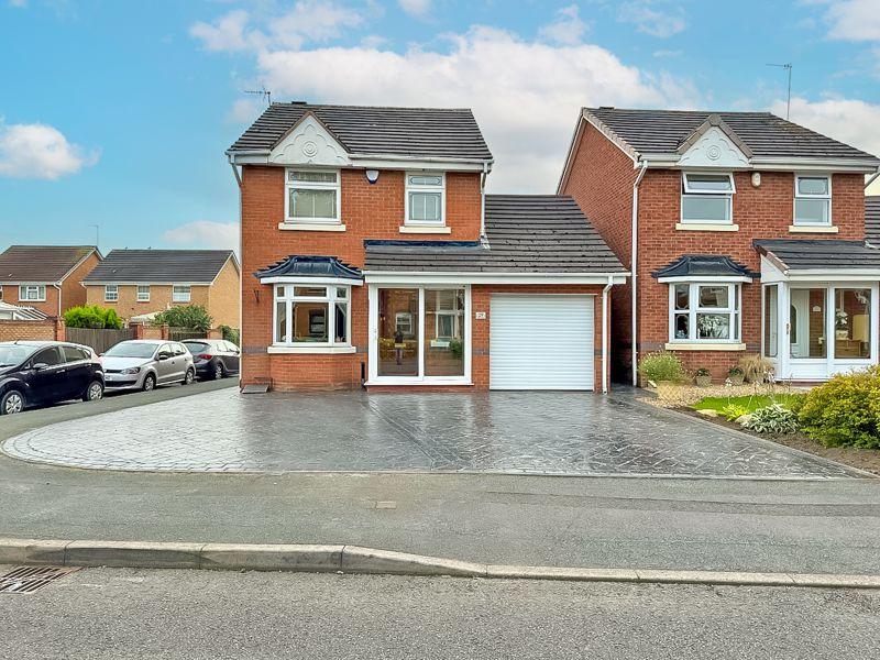 Yale Drive, Wednesfield, Wolverhampton 3 bed detached house for sale