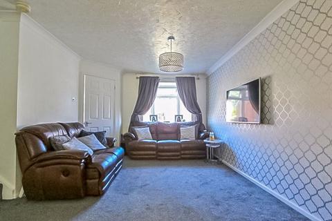 3 bedroom detached house for sale, Yale Drive, Wednesfield, Wolverhampton