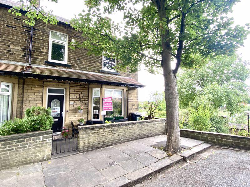 Bayswater Terrace, Skircoat Green, Halifax 4 bed end of terrace house