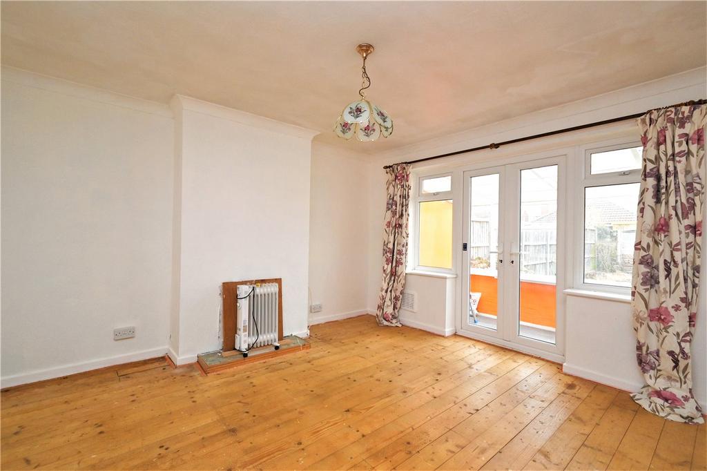 Buckland Avenue, Basingstoke... 2 bed bungalow £335,000