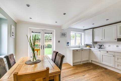 60 Dane Road, Warlingham, CR6 9NP