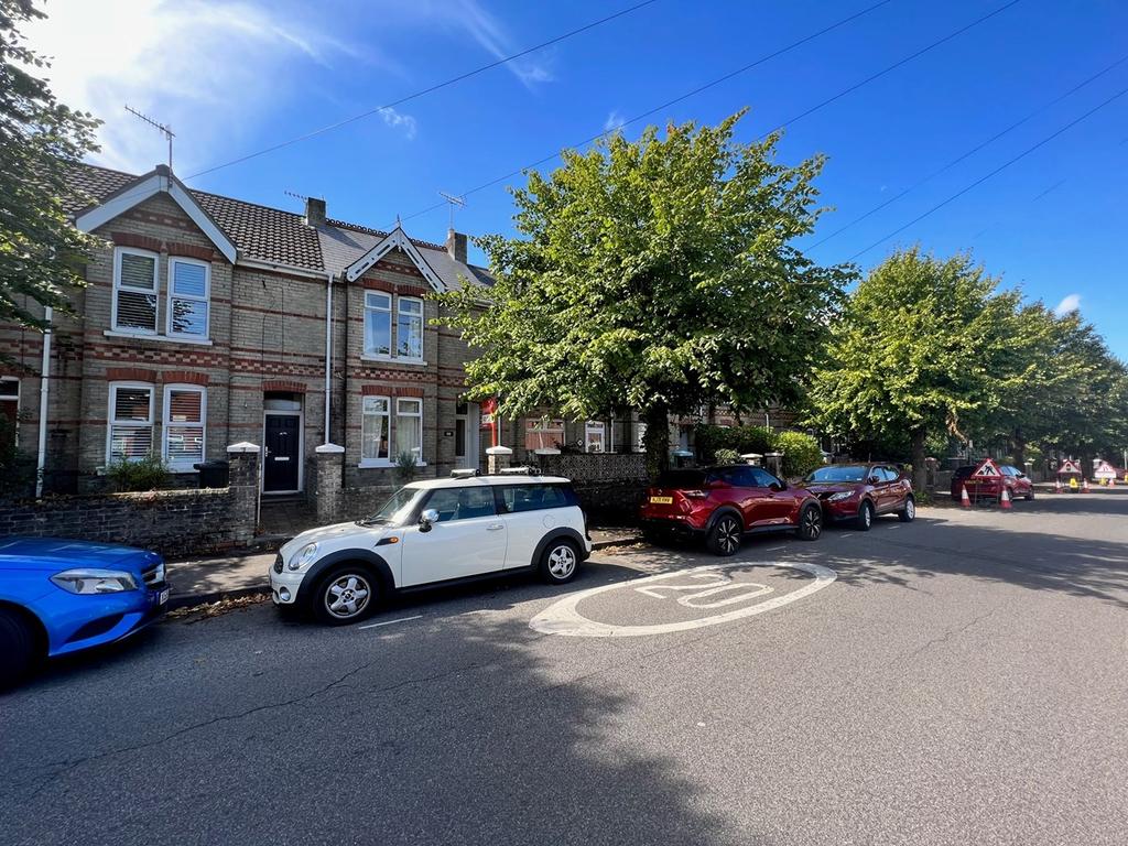 Garland Road, Poole, BH15 3 bed terraced house £1,400 pcm (£323 pw)