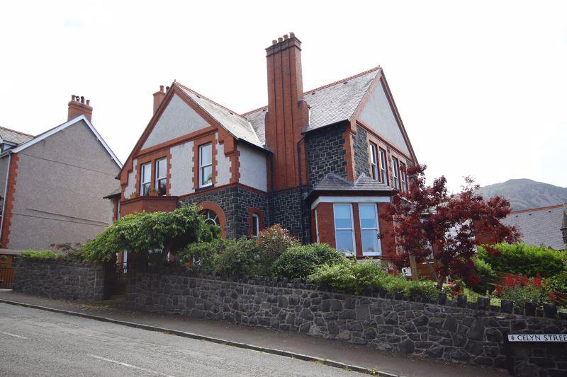 Celyn Street, Penmaenmawr 6 bed semidetached house for sale £350,000