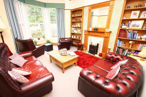 6 bedroom semi-detached house for sale, Celyn Street, Penmaenmawr