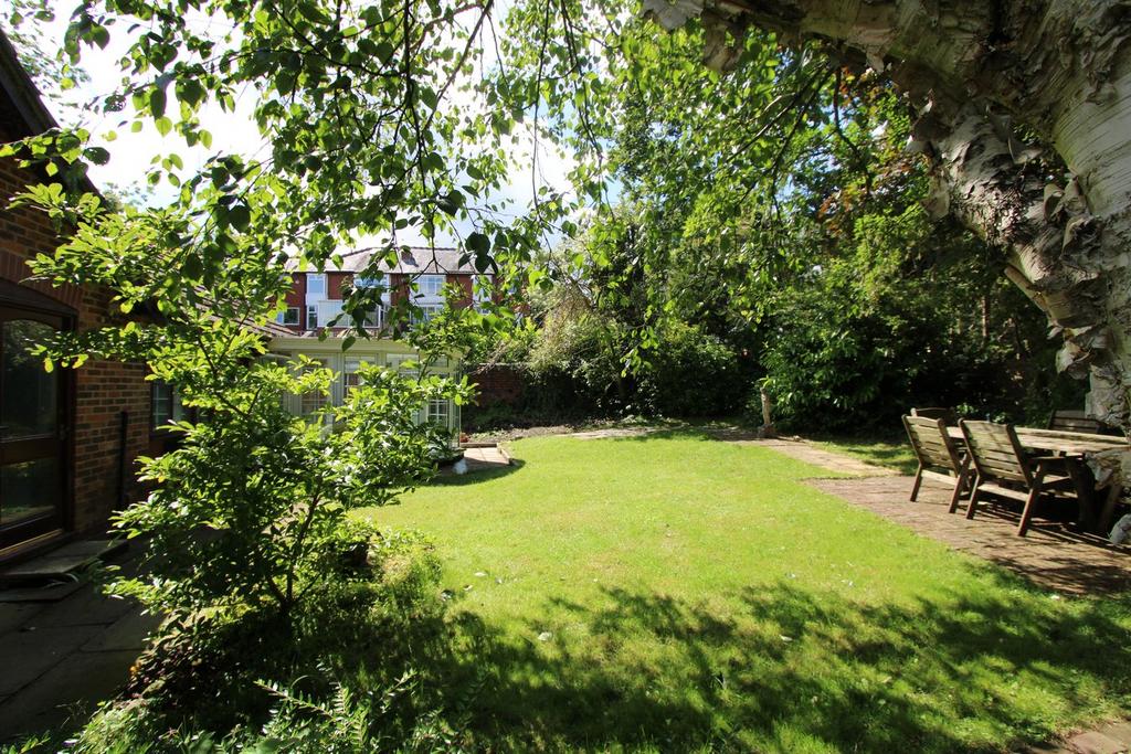 Barley Brook Meadow, Bolton, BL1 4 bed bungalow for sale £475,000