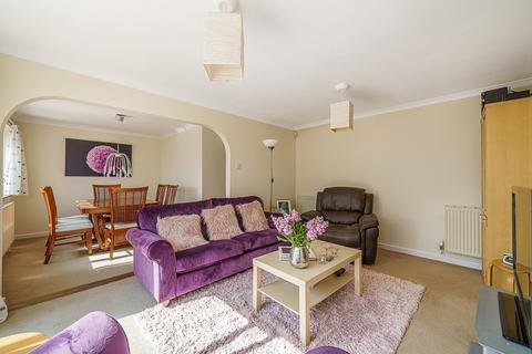 16 Ryarsh Crescent, Orpington, BR6 9SQ