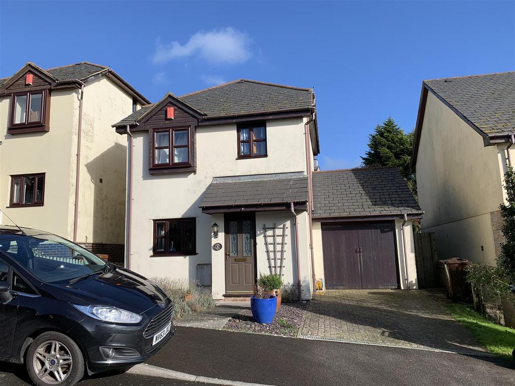 Seymour Drive, Dartmouth 3 bed house £1,000 pcm (£231 pw)