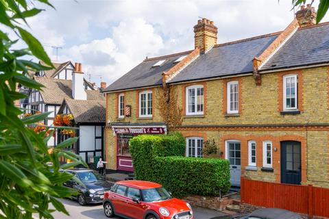 8 Lesbourne Road, Reigate, RH2 7JP
