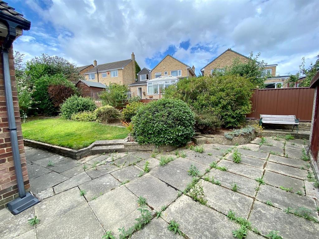 Driveway garden.jpg