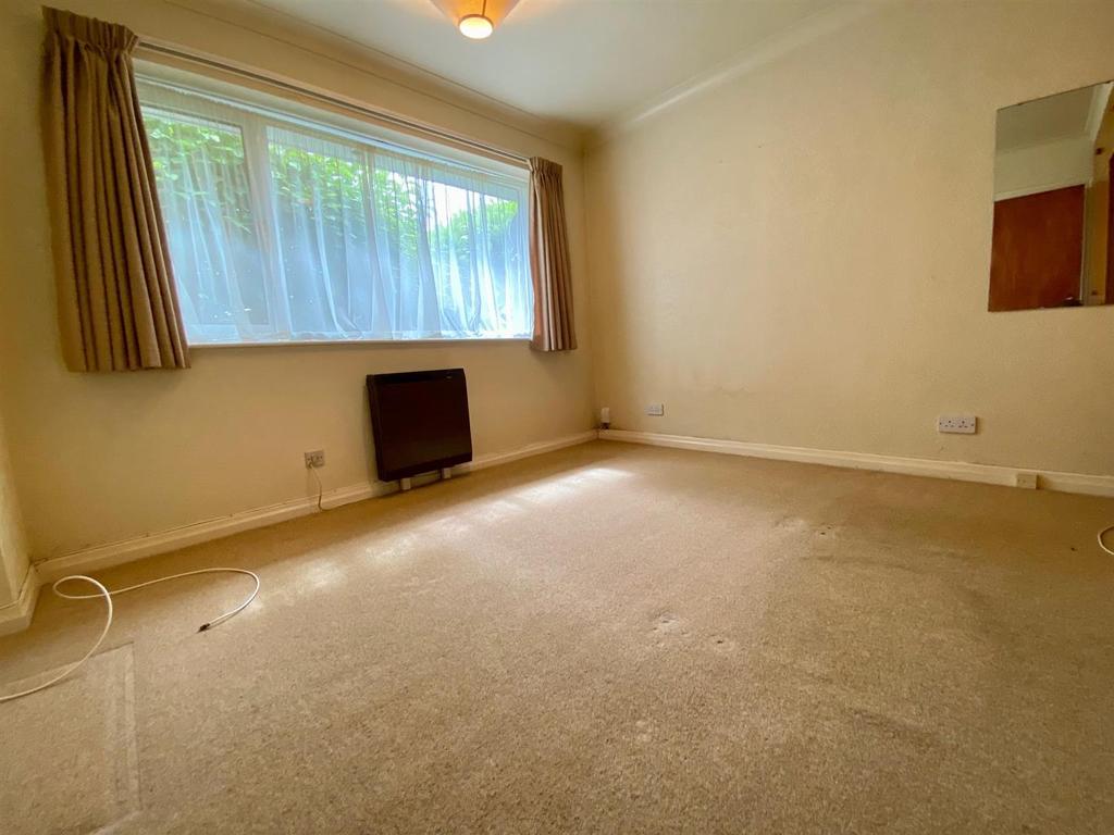 Bedroom2.jpg