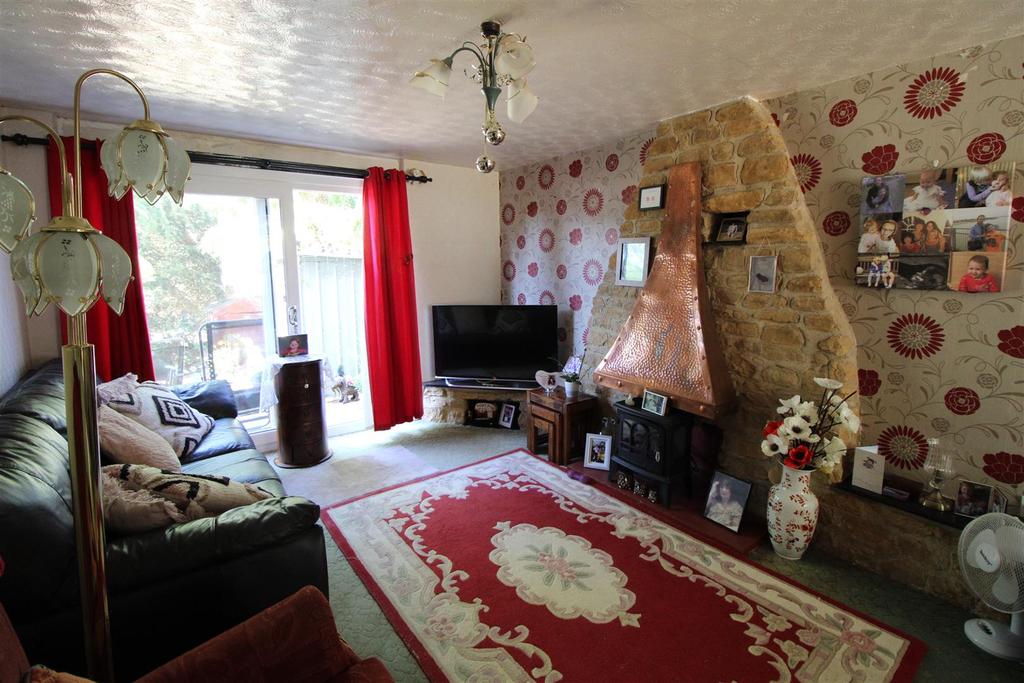 Admirals Way, Daventry 4 bed house £185,000