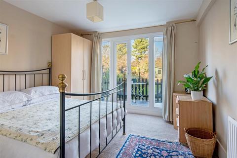 2 bedroom apartment for sale - Hillfield Road, West Hampstead, London NW6