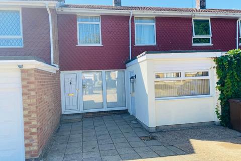 18 Brampton Walk, Northampton, NN3 6EJ