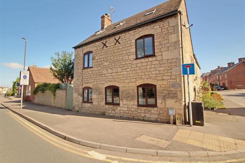 36 Bath Road, Stonehouse, GL10 2JA