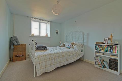 36 Bath Road, Stonehouse, GL10 2JA