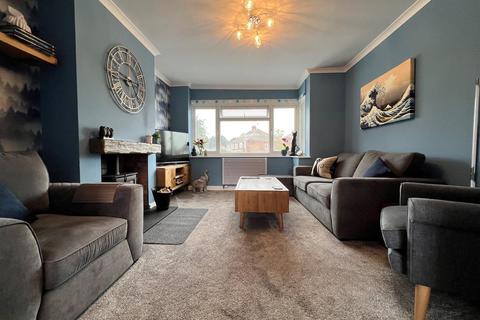 9 Cliffe Way, Warwick, CV34 5JF