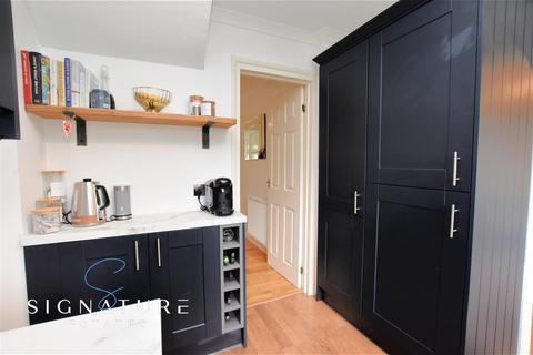 27 Pembridge Road, Bovingdon, Hemel Hempstead, HP3 0QN
