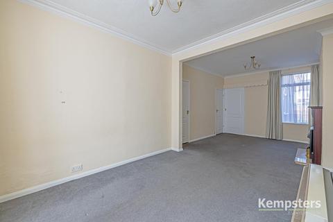 31 Castle Road, Grays, RM17 5YR