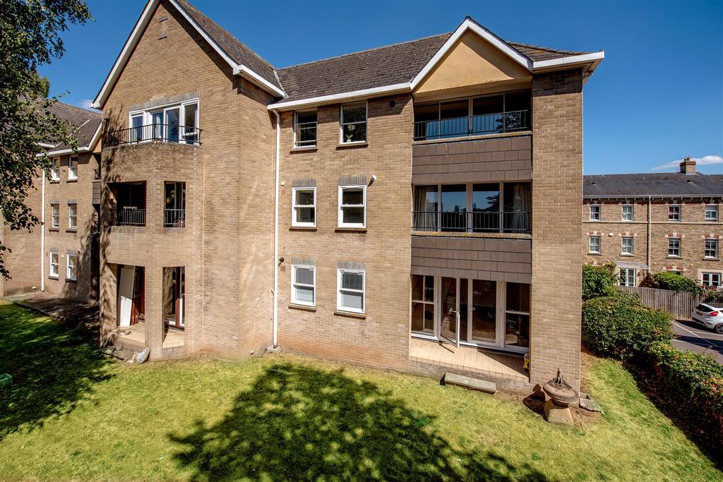 Elm Grove, Taunton 2 bed apartment £215,000