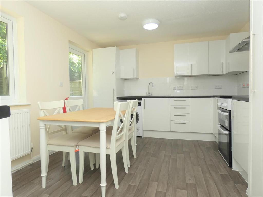 Forrester Close, Canterbury 1 bed in a house share to rent £500 pcm (£115 pw)