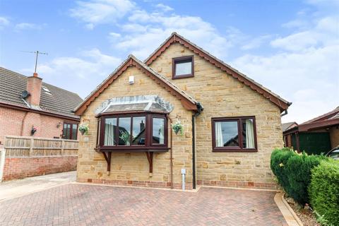 3 bedroom detached bungalow for sale - Weir Close, Hoyland, Barnsley